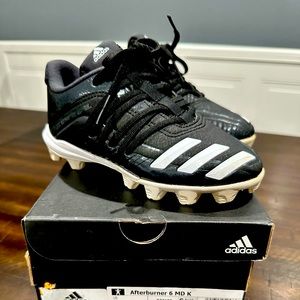 Boys baseball kleets